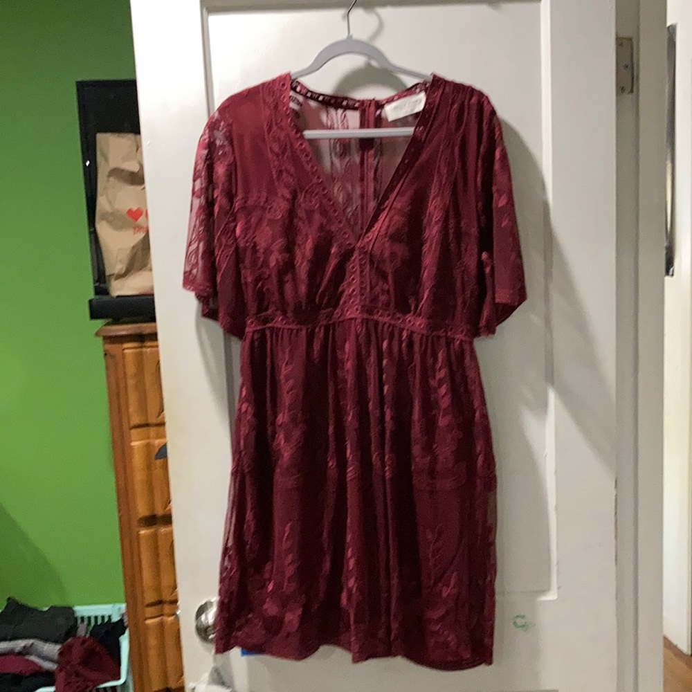 Burgundy dress. Size Large.